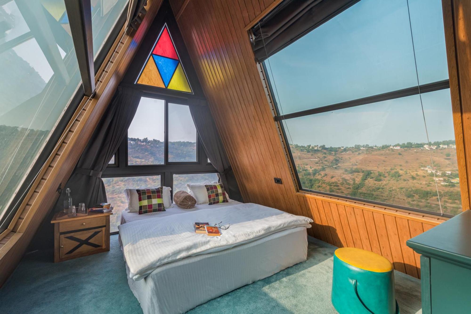 Saffronstays A Vantage, Panchgani - A Pyramid Shaped Unique Luxury Villa With Infinity Valley Views Exteriér fotografie