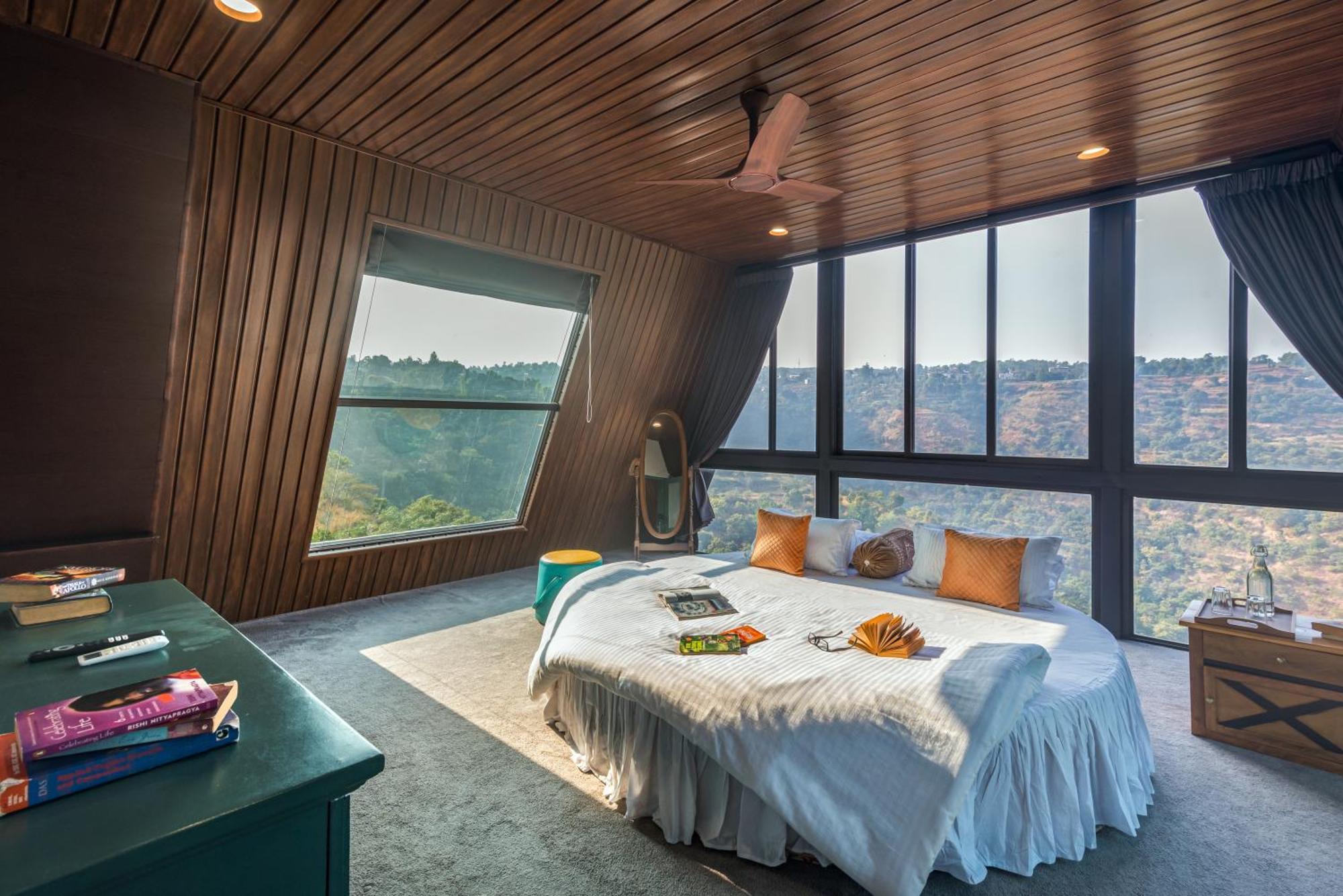 Saffronstays A Vantage, Panchgani - A Pyramid Shaped Unique Luxury Villa With Infinity Valley Views Exteriér fotografie
